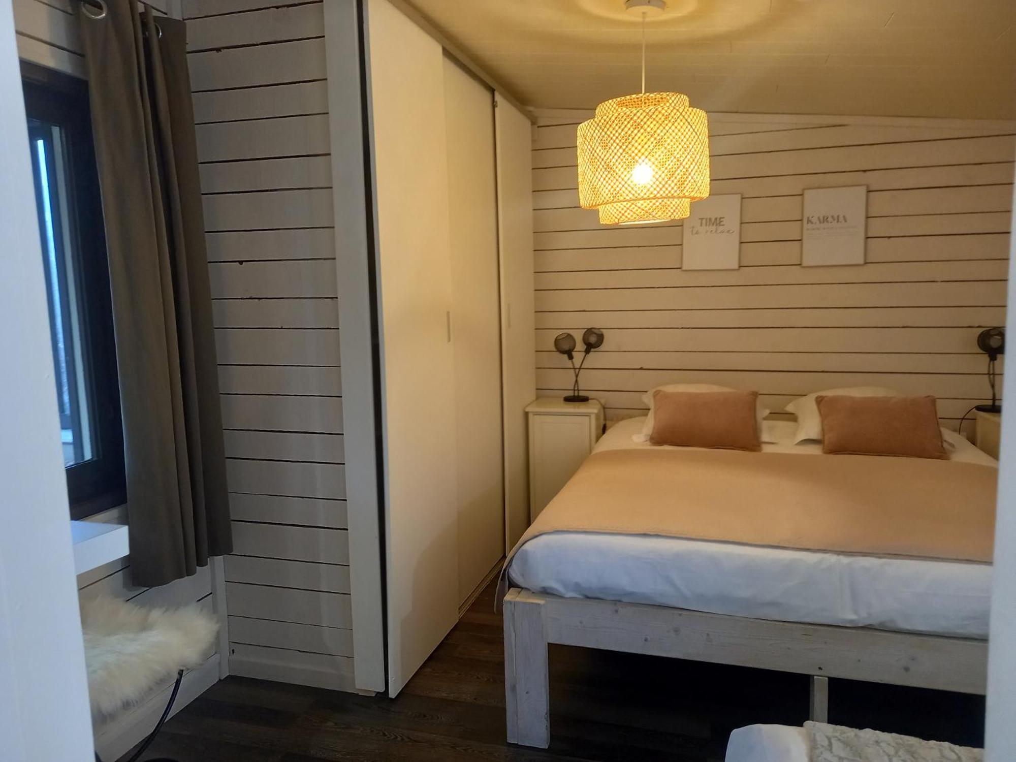 Le Chalet Du Lac Villa โรแบร์วิลล์ ภายนอก รูปภาพ