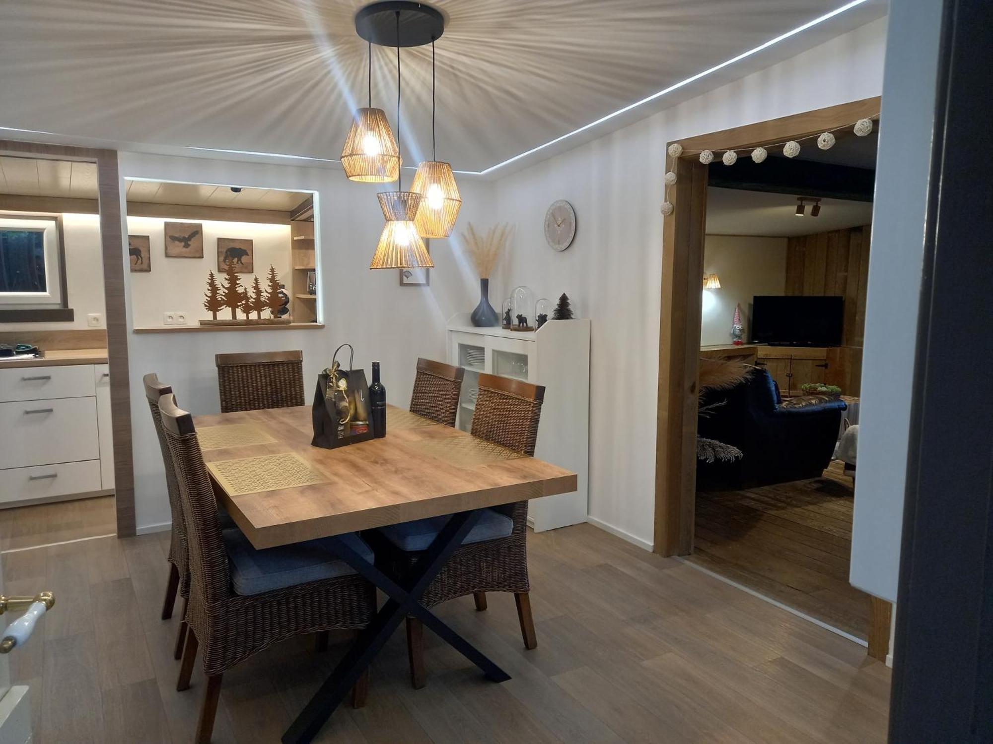 Le Chalet Du Lac Villa โรแบร์วิลล์ ภายนอก รูปภาพ